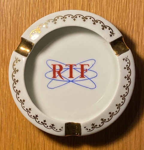 Rare cendrier vide - , poche