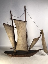 Maquette de bateau ancienne