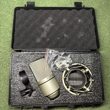 MXL 990 Large Condenser Microphone with Case
