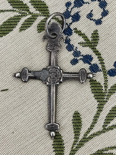 Ancienne croix jeannette - croix,