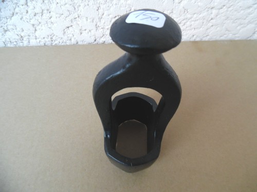 Old tool outil - old, /
