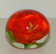 -BELLE ANCIENNE SULFURE PRESSE PAPIER non signé FLEUR ROUGE PAPERWEIGHT VITRINE