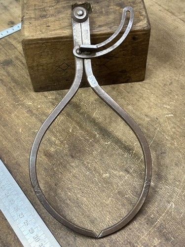 Outil ancien peugeot frères - outil,