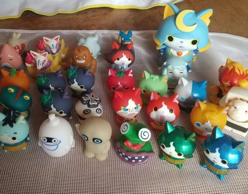 Lot figurines yo kai - lot,