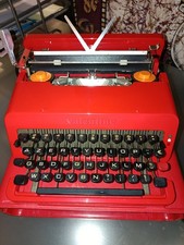 Machine à écrire Olivetti