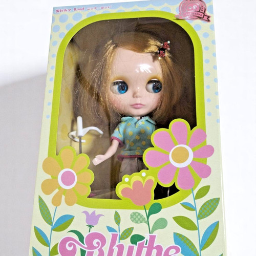 Figurine rare exclusive neo - figurine,