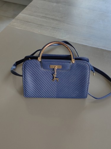 Sac main bleu - à,