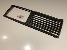 Skoda 130 grille de calandre