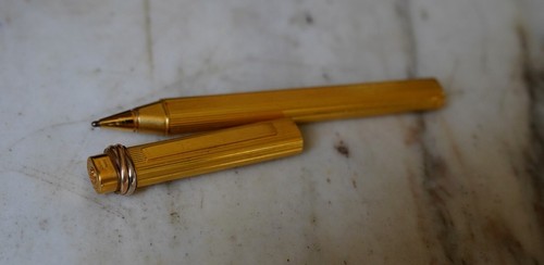 Tres beau stylo bille cartier - bille,