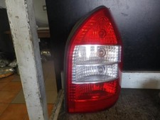 Feu arriere principal droit