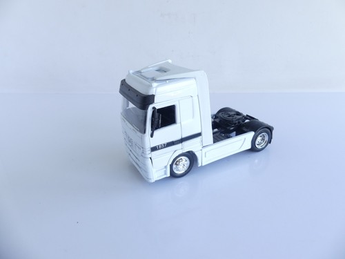 Newray camion tracteur - 1:43,