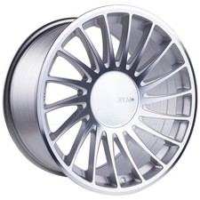 One 18x8.5 3SDM 0.04 5x112 42