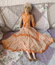 ANCIENNE GRANDE POUPÉE DE