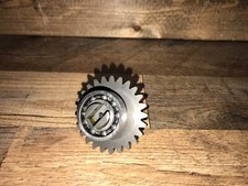 Kubota GR2100 & GR2110 K1253-14240 Transmission Pump Shaft Gear W/ Bearings