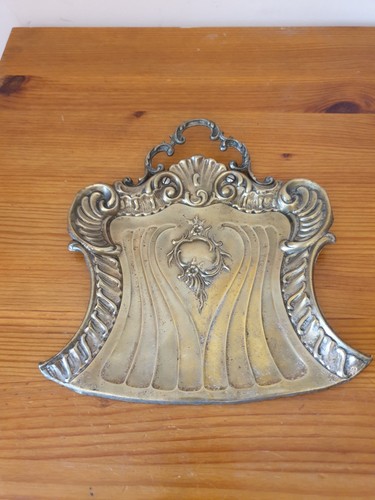 Ramasse miettes ancien - , fin