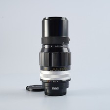 Très Bon Objectif Nikon