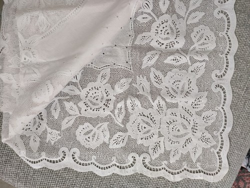 Nappe carree facon dentelle - facon,