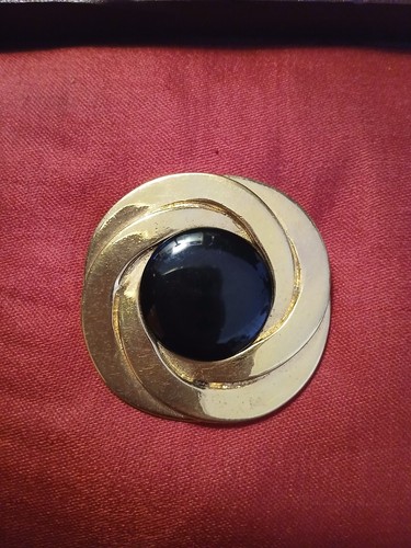 Broche dorée arpège - "arpège",