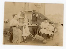 PHOTO, Grézieu la Varenne a family around table wine wheelbarrow child sailor