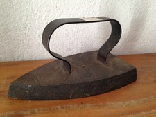 ancien Fer a repasser vieux