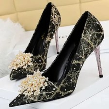 Élégants talons aiguilles