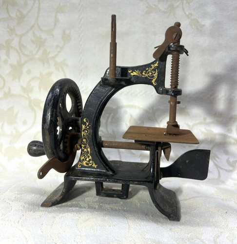Sewing machine coudre fonte - machine, a