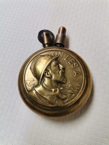 Briquet poilu artisanat - briquet,