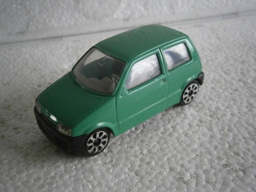 Voiture miniature fiat - voiture,