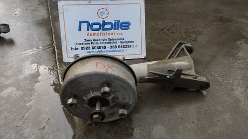 Fuselage moyeu montant - fuselage,