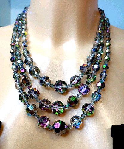 Ancien collier trois rangs - trois,