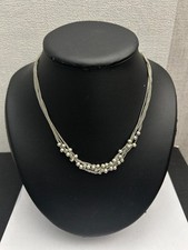 Très beau collier en argent