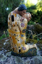 KL21   FIGURINE STATUETTE