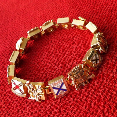 Bracelet breloque militaire