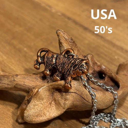 Collier vintage années - , 1950