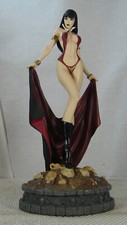 Women dynamite vampirella - dynamite,