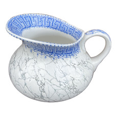 Broc de toilette ancien