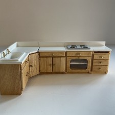 Miniature Five-Piece Kitchen Cabinet Set with Worktop, Sink & Oven – 1:12 Scale