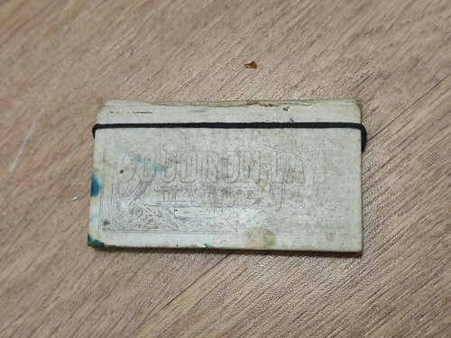 Rare papier cigarette - à,