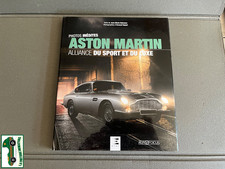 Livre Voiture Automobile Aston