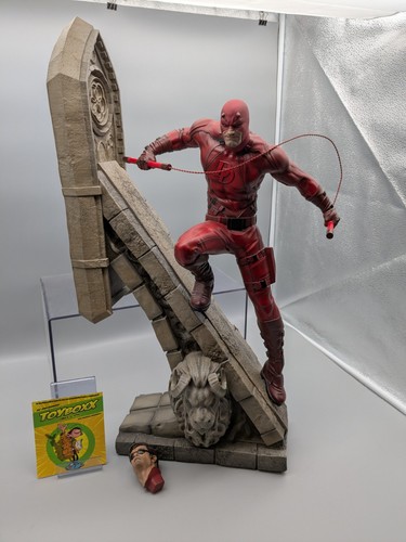 Studios daredevil statue - xm,