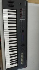 Yamaha MX49 Keyboard