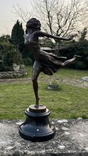 Statue de danseuse en bronze