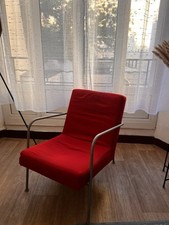 Chauffeuse design “PS” – Eva Lilja Löwenhielm pour IKEA (1999) – Rouge & métal