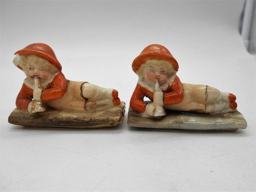 Paire figurine couvercle - de,
