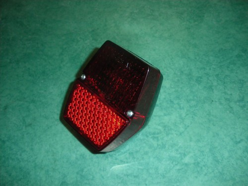 Feu rouge hexagonal - , mbk