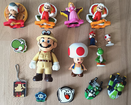 Lot figurines super - figurines, kart