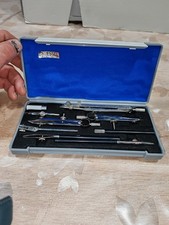 ANCIENNE BOITE COMPAS ESSEL