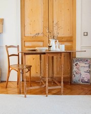 Romy, la table à manger en