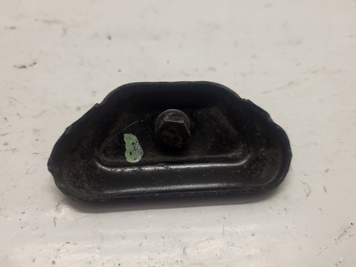 Système attache batterie pour