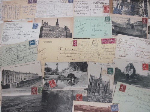 Lot 130 cartes postales - +,
